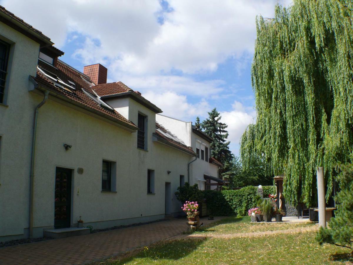 Apartment Im Gruenen Mit Anbindung Ans Zentrum Эрфурт Экстерьер фото